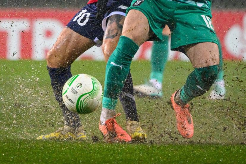 Lille's French midfielder #10 Remy Cabella (L) fights for the ball  with Olimpija's Slovenian forward #18 Marko Brest   during the UEFA Europa Conference League Group A football match between NK Olimpija Ljubljana and LOSC Lille at the Stadium Stozice in Ljubljana on November 30, 2023.  Jure Makovec / AFP