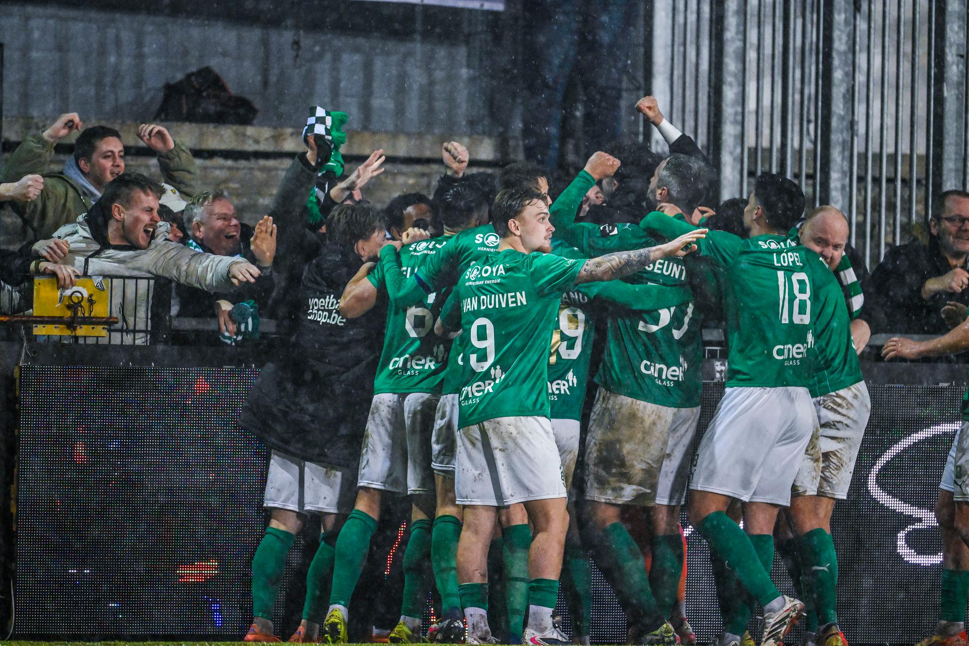 Lommel's Dries Wouters celebrates after scoring during a soccer game between KSC Lokeren and Lommel SK, Saturday 21 February 2026 in Lokeren, on day 26 of the 2025-2026 'Challenger Pro League' 1B second division of the Belgian championship. BELGA PHOTO TOM GOYVAERTS