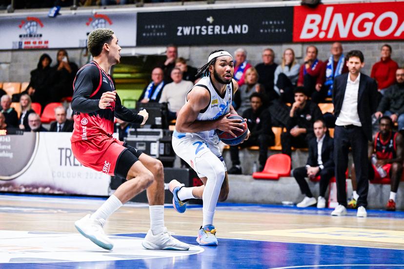 Spirou's Adedayo Polet and Aalst's Dante Maddox Jr. pictured in action during a basketball match between Spirou Charleroi and Okapi Aalst, Saturday 22 November 2025 in Aalst, on day 9 of the 'BNXT League' Belgian/ Dutch first division basket championship. BELGA PHOTO TOM GOYVAERTS