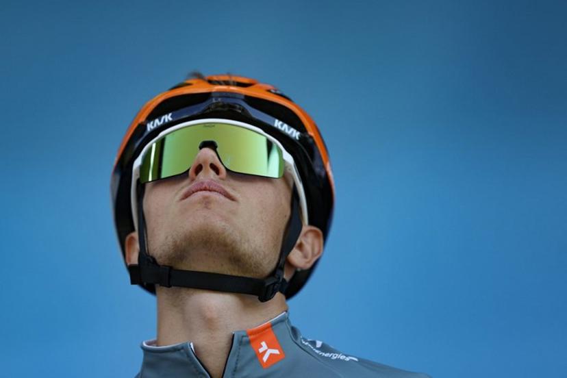 Netcompany Ineos Cycling Team's British rider Oscar Onley awaits the start of the 2nd stage of the Tour Auvergne-Rhone-Alpes cycling race (formerly known as the Criterium du Dauphine), 234,3km between Saint-Martin-Le-Vinoux and Le Puy-en-Velay, in the French Alps, on June 8, 2026.  Anne-Christine POUJOULAT / AFP