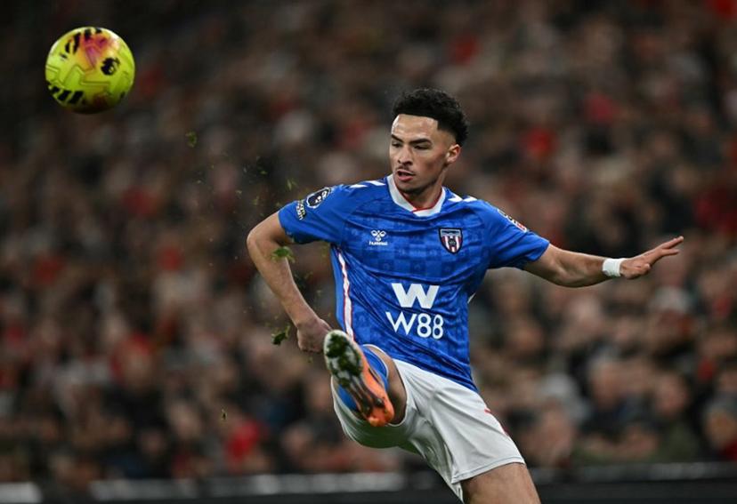 Sunderland's Moroccan midfielder #07 Chemsdine Talbi controls the ball during the English Premier League football match between Liverpool and Sunderland at Anfield in Liverpool, north west England on December 3, 2025.  Paul ELLIS / AFP