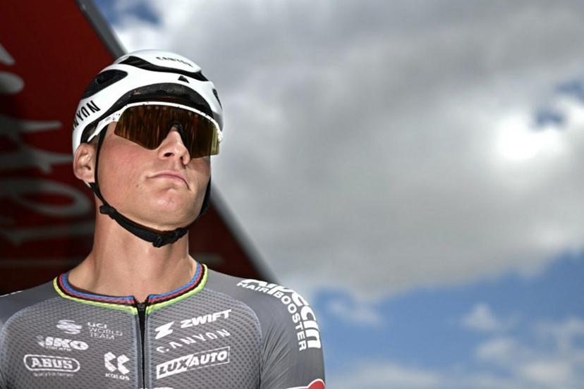 Guest and Alpecin - Deceuninck team's Dutch rider Mathieu van der Poel awaits the start of the 15th stage of the 112th edition of the Tour de France cycling race, 169.3 km between Muret and Carcassonne, southwestern France, on July 20, 2025.  Loic VENANCE / AFP