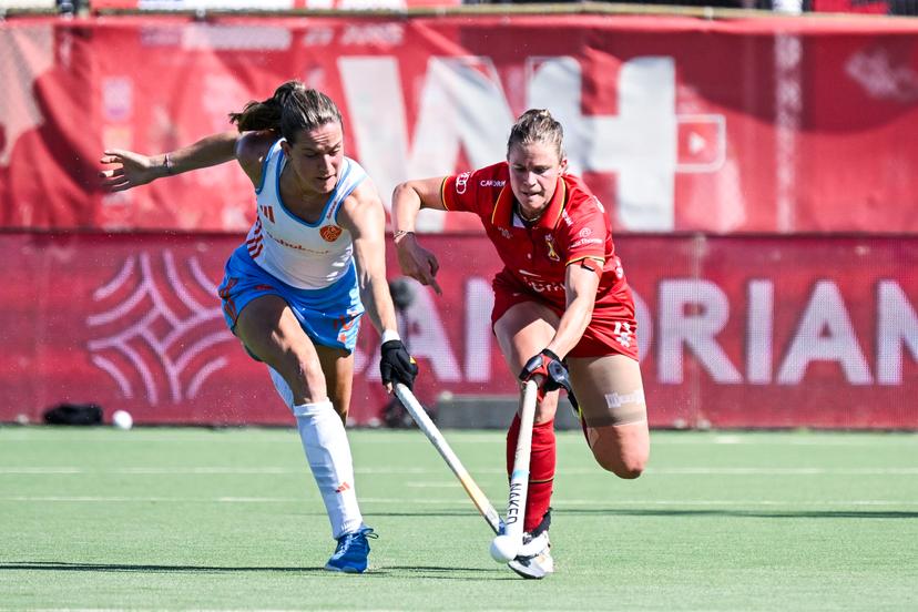 Netherlands' Felice Albers and Belgium's Alix Gerniers pictured in action during a hockey game between Belgian national team Red Panthers and The Netherlands, match 16/16 in the group stage of the 2025 women's FIH Pro League, Sunday 29 June 2025 in Antwerp. BELGA PHOTO TOM GOYVAERTS