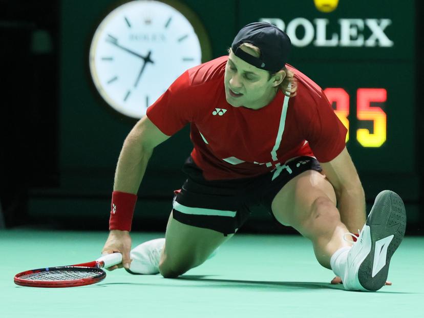 Belgian Zizou Bergs pictured in action during a tennis match against Italian Cobolli, the second in the Davis Cup semifinals between Belgium and Italy, in Bologna, Italy, on Friday 21 November 2025. The Davis Cup top eight Finals take place in Bologna from November 18 to 23. BELGA PHOTO BENOIT DOPPAGNE