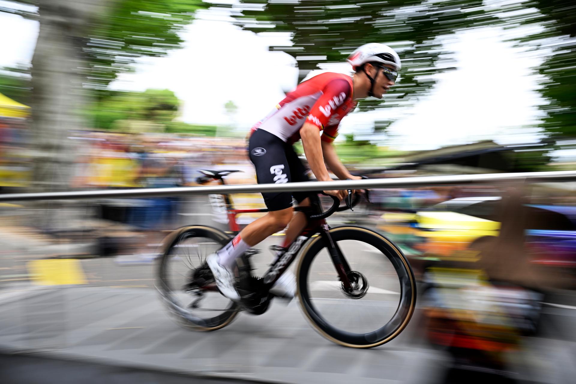 Belgian Arnaud De Lie of Lotto Cycling Team pictured before stage 17 of the 2025 Tour de France cycling race, from Bollene to Valence (161km), on Wednesday 23 July 2025 in France. The 112th edition of the Tour de France starts on Saturday 5 July in Lille, France, and will finish in Paris, France on the 27th of July.   BELGA PHOTO JASPER JACOBS