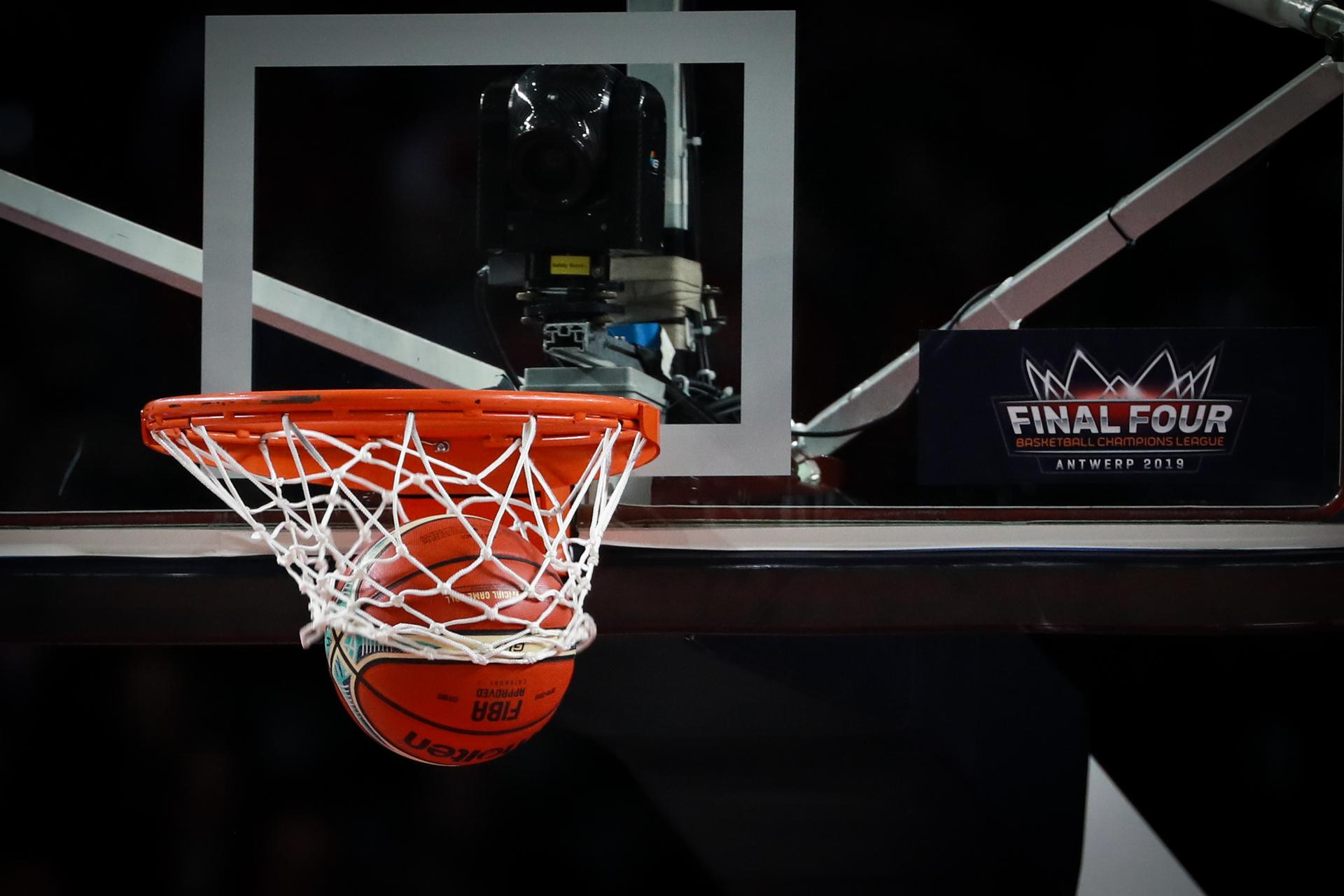 General image of a goal during a basketball match between German team Brose Bamberg and Italian Virtus Pallacanestro Bologna, the first leg of the 'Final Four' semi-finals of the men's Champions League basketball competition, Friday 03 May 2019 in Antwerp. BELGA PHOTO DAVID PINTENS
