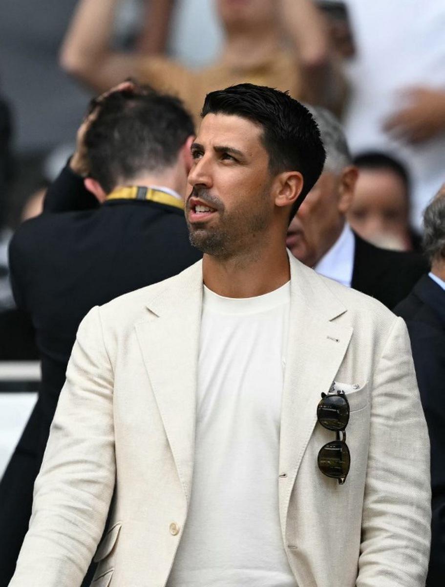 Former German football player Sami Khedira attends during the FIFA Club World Cup 2025 Group H football match between Spain's Real Madrid and Saudi's Al-Hilal at the Hard Rock stadium in Miami on June 18, 2025.  PATRICIA DE MELO MOREIRA / AFP