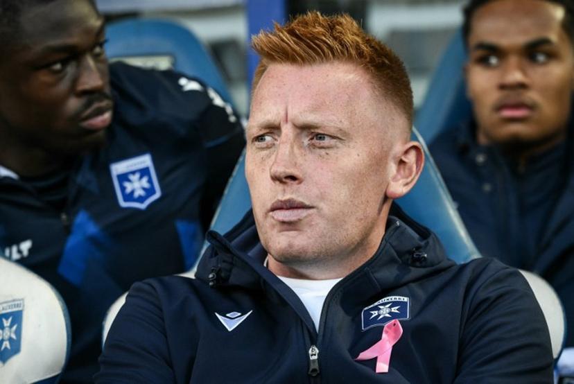 Auxerre's English headcoach Will Still looks on from the technical area during the French L1 football match between AJ Auxerre and Le Mans at the Stade de l'Abbe-Deschamps in Auxerre, central France, on October 25, 2026.  ARNAUD FINISTRE / AFP