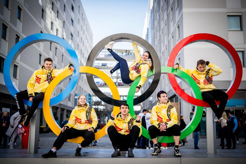 Belgian shorttrack skater Warre Van Damme, Belgian shorttrack skater Tineke den Dulk, Belgian shorttrack skater Stijn Desmet, Belgian shorttrack skater Hanne Desmet, Belgian shorttrack skater Adriaan Dewagtere and Belgian shorttrack skater Ward Petre pose for the photographer during a visit to the Olympic Village, organised by the Belgian Olympic and Interfederal Committee (COIB), before the Milano Cortina 2026 Olympic Winter Games, on Thursday 05 February 2026 in Milan, Italy. The XXV Winter Olympics take place from 6 to 22 February 2026 in Italy. BELGA PHOTO JASPER JACOBS