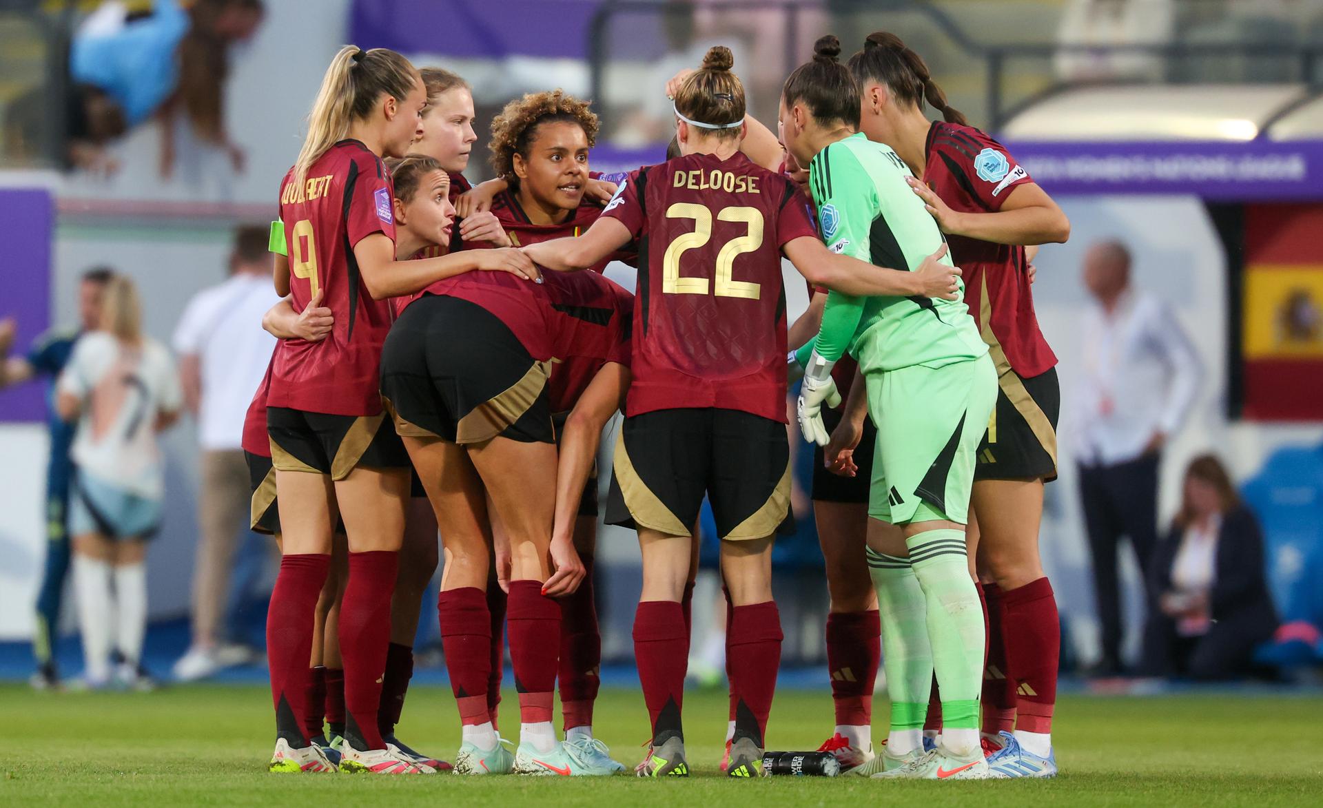 Belgium's players pictured during a soccer game between the national teams of Belgium (Red Flames) and Spain, on the fifth matchday in group A3 of the 2024-25 Women's Nations League competition, on Friday 30 May 2025 in Heverlee, Leuven. BELGA PHOTO VIRGINIE LEFOUR