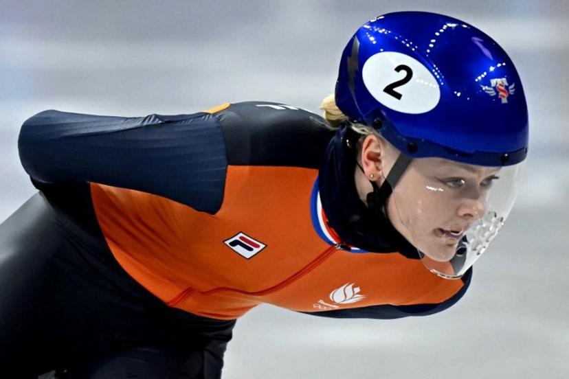 Netherlands' Xandra Velzeboer reacts after competing in the short track speed skating women's 1000m semi-final during the Milano Cortina 2026 Winter Olympic Games at Milano Ice Skating Arena in Milan on February 16, 2026.  Gabriel BOUYS / AFP