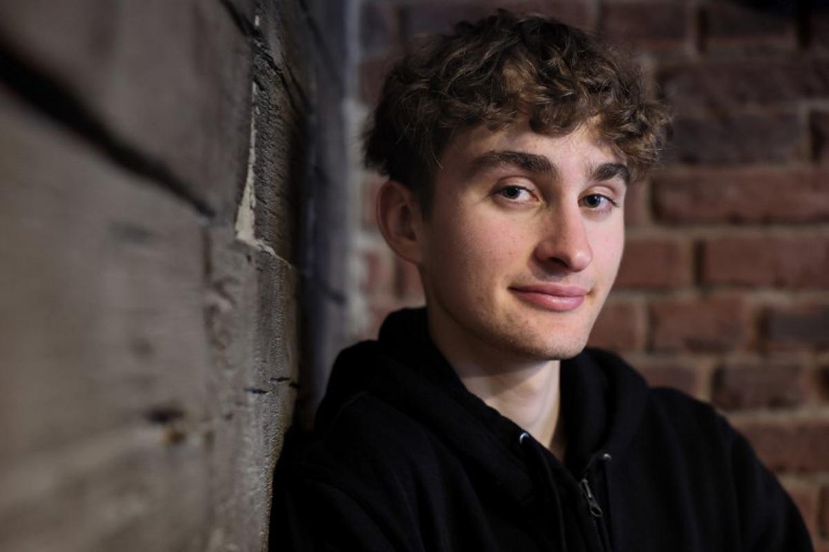 Decathlon-CMA CGM's French rider Paul Seixas poses for a photo during an interview with AFP, in the Sierra Nevada ski resort near Granada on February 5, 2026. French cycling prodigy Paul Seixas trains in the Sierra Nevada, Andalusia, to prepare himself for his second elite season with the ambition of rivaling the world's best. Thomas COEX / AFP