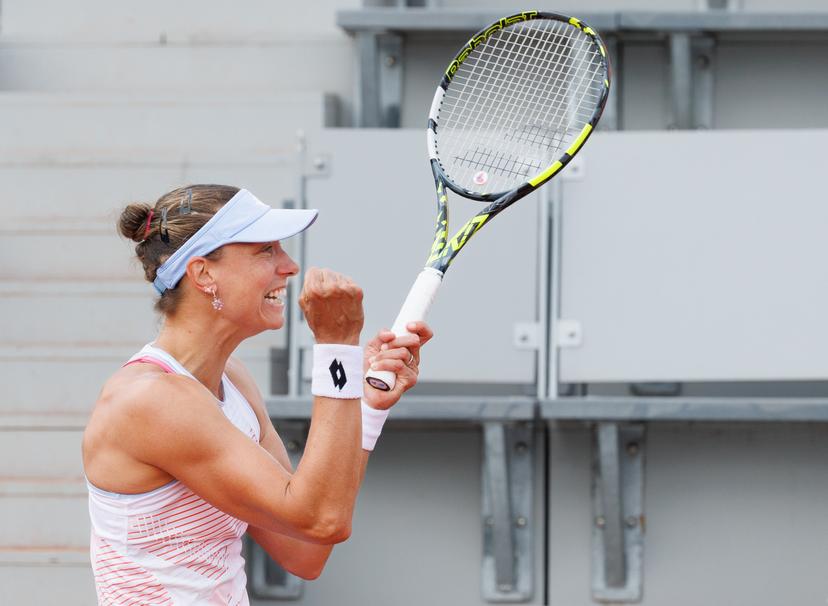 Belgian Yanina Wickmayer celebrates winning her match a doubles tennis match between Belgian-Romanian pair Wickmayer-Begu and Russian-Czech pair Rakhimova-Siskova, in the third round of the women's doubles at the Roland Garros Grand Slam tennis tournament, Monday 02 June 2025 in Paris, France. The 2025 edition of Roland Garros takes place from May 25th to June 8th 2025. BELGA PHOTO BENOIT DOPPAGNE