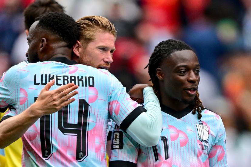 Belgium's Dodi Lukebakio, Belgium's Kevin De Bruyne and Belgium's Jeremy Doku pictured during a soccer game between Belgian national team Red Devils and Senegal, on Wednesday 01 July 2026, at the Seattle Field, in Seattle, a 1/16 finals game in the FIFA World Cup 2026. BELGA PHOTO DIRK WAEM