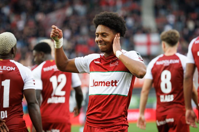 Essevee's Ake Marley celebrates after scoring during a soccer match between SV Zulte Waregem and Royal Antwerp FC, Saturday 27 September 2025 in Waregem, on day 9 of the 2025-2026 'Jupiler Pro League' first division of the Belgian championship. BELGA PHOTO KURT DESPLENTER