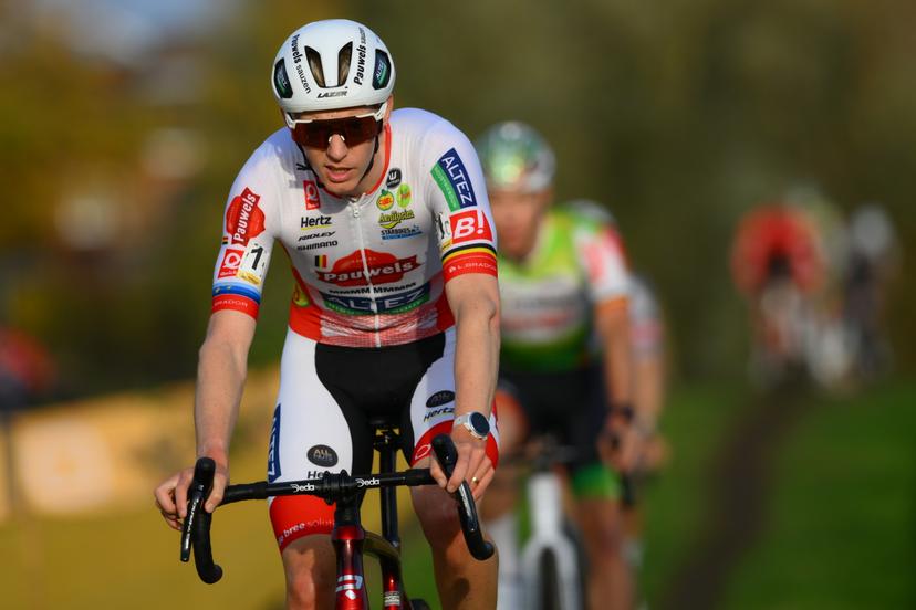 Belgian Michael Vanthourenhout pictured in action during the men's elite race at the 'Jaarmarktcross' cyclocross cycling event in Niel, race 3/8 of the Superprestige competition, on Tuesday 11 November 2025. BELGA PHOTO DAVID PINTENS