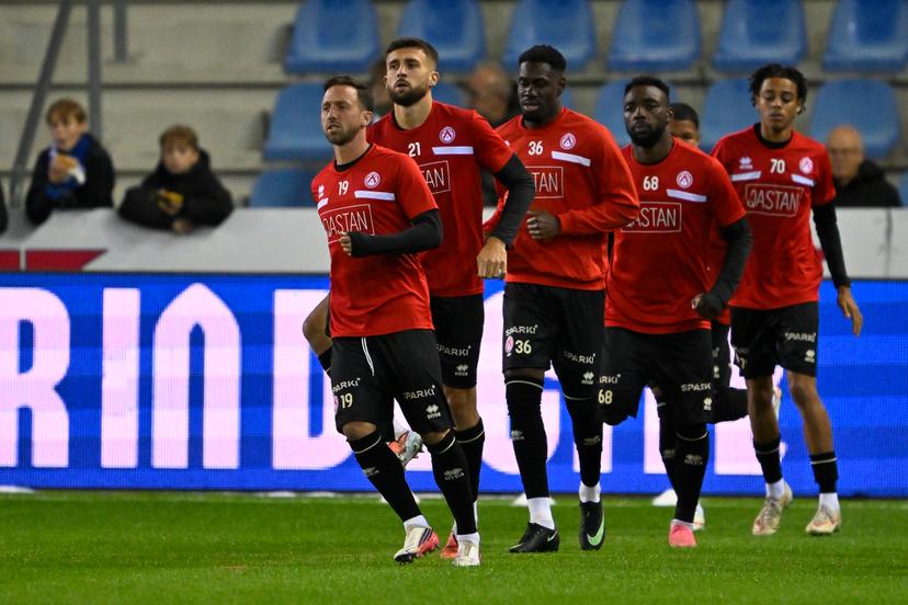 Kortrijk's players pictured before a soccer match between KRC Genk and KV Kortrijk, Saturday 10 October 2026 in Genk, on day 8 of the 2026-2027 'Jupiler Pro League' first division of the Belgian championship, in Genk. BELGA PHOTO JOHAN EYCKENS