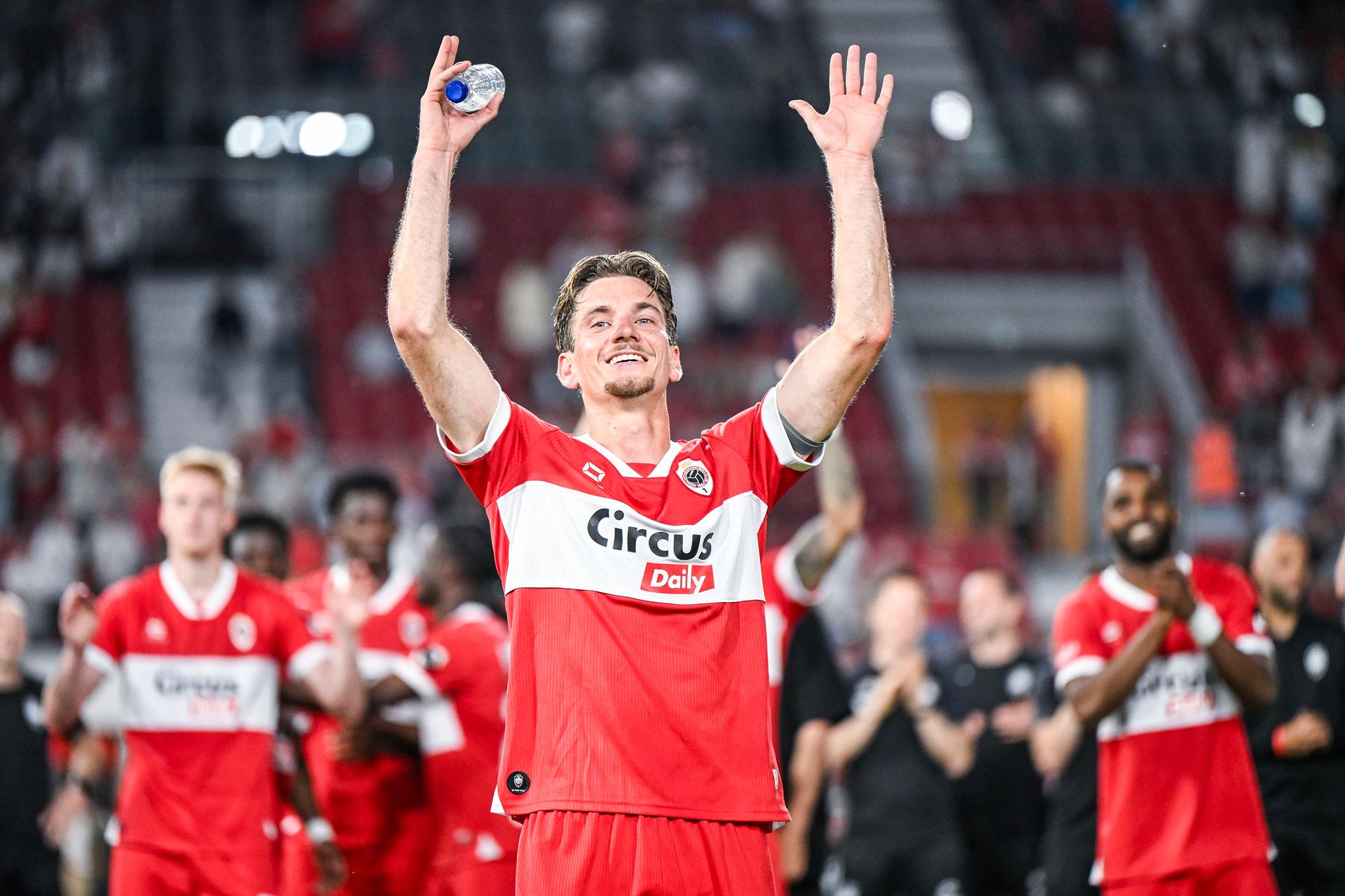 Antwerp's Dennis Praet celebrates after winning a soccer match between Royal Antwerp FC and KVC Westerlo, Saturday 23 May 2026 in Antwerp, on the last day of the Europe Play-offs (PO2) of the 2025-2026 'Jupiler Pro League' first division of the Belgian championship. BELGA PHOTO TOM GOYVAERTS