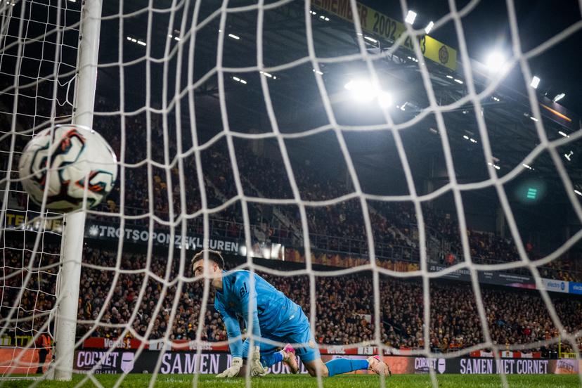 Mechelen's goalkeeper Nacho Miras pictured in action during a soccer match between KV Mechelen and FCV Dender EH, Saturday 27 December 2025 in Mechelen, on day 20 of the 2025-2026 'Jupiler Pro League' first division of the Belgian championship. BELGA PHOTO JASPER JACOBS