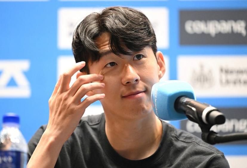 Tottenham Hotspur's Son Heung-min reacts during a pre-match press conference in Seoul on August 2, 2025, ahead of the friendly football match between Newcastle United and Tottenham Hotspur.  Jung Yeon-je / AFP