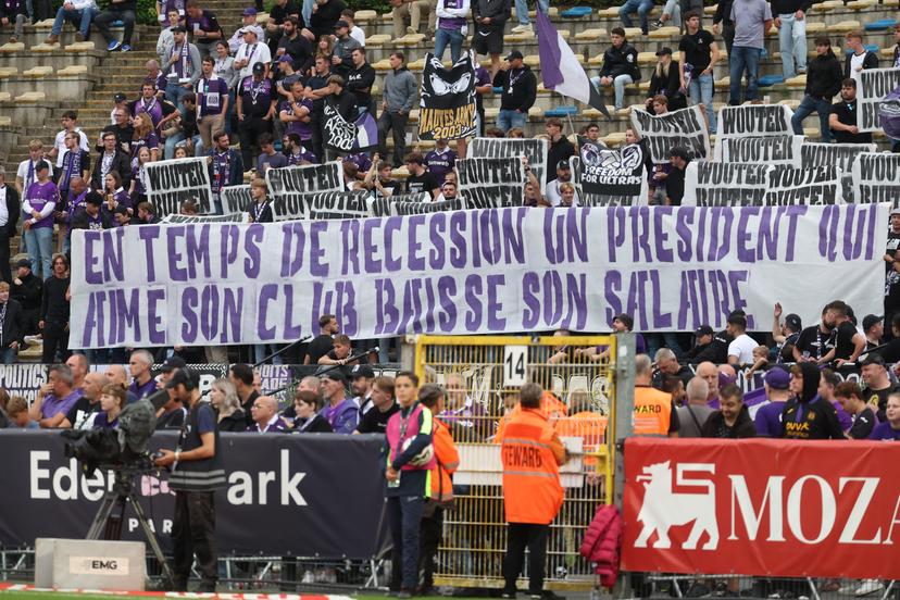 Anderlecht's supporters pictured during a soccer match between Royale Union Saint-Gilloise and RSC Anderlecht, Sunday 31 August 2025 in Brussels, on day 6 of the 2025-2026 'Jupiler Pro League' first division of the Belgian championship. BELGA PHOTO VIRGINIE LEFOUR