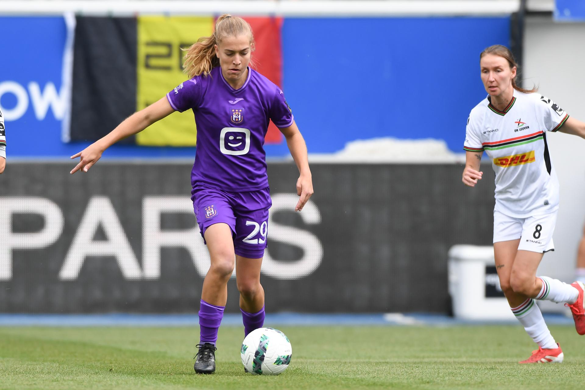 Anderlecht's Nikki Ijzerman pictured in action during a soccer match between Oud-Heverlee Leuven and RSCA Women, Saturday 17 May 2025 in Heverlee, on day 6 (out of 6) of the Play-offs of the 2024-2025 'Super League Women' first division of the Belgian championship. BELGA PHOTO JILL DELSAUX