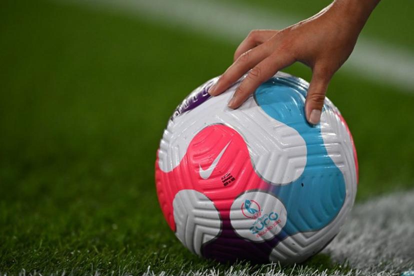 Norway's striker Caroline Graham positions the ball for a corner kick during the UEFA Women's Euro 2022 Group A football match between Norway and Northern Ireland at St Mary's Stadium in Southampton, southern England on July 7, 2022. Ben Stansall / AFP