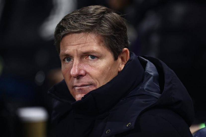 Crystal Palace's Austrian manager Oliver Glasner arrives for the English Premier League football match between Fulham and Crystal Palace at Craven Cottage in London on December 7, 2025.  HENRY NICHOLLS / AFP