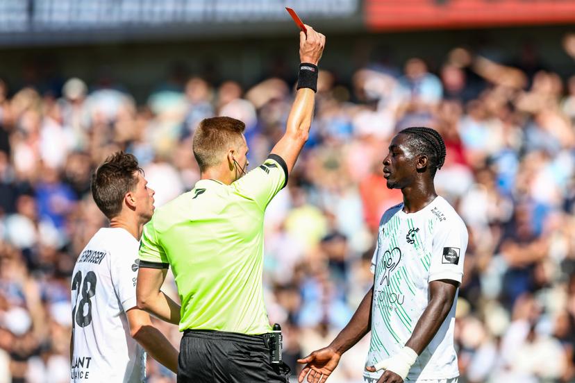 Cercle's Emmanuel Kakou receives a red card from the referee during a soccer match between Club Brugge and Cercle Brugge, Saturday 09 August 2025 in Brugge, on day 3 of the 2025-2026 'Jupiler Pro League' first division of the Belgian championship. BELGA PHOTO BRUNO FAHY
