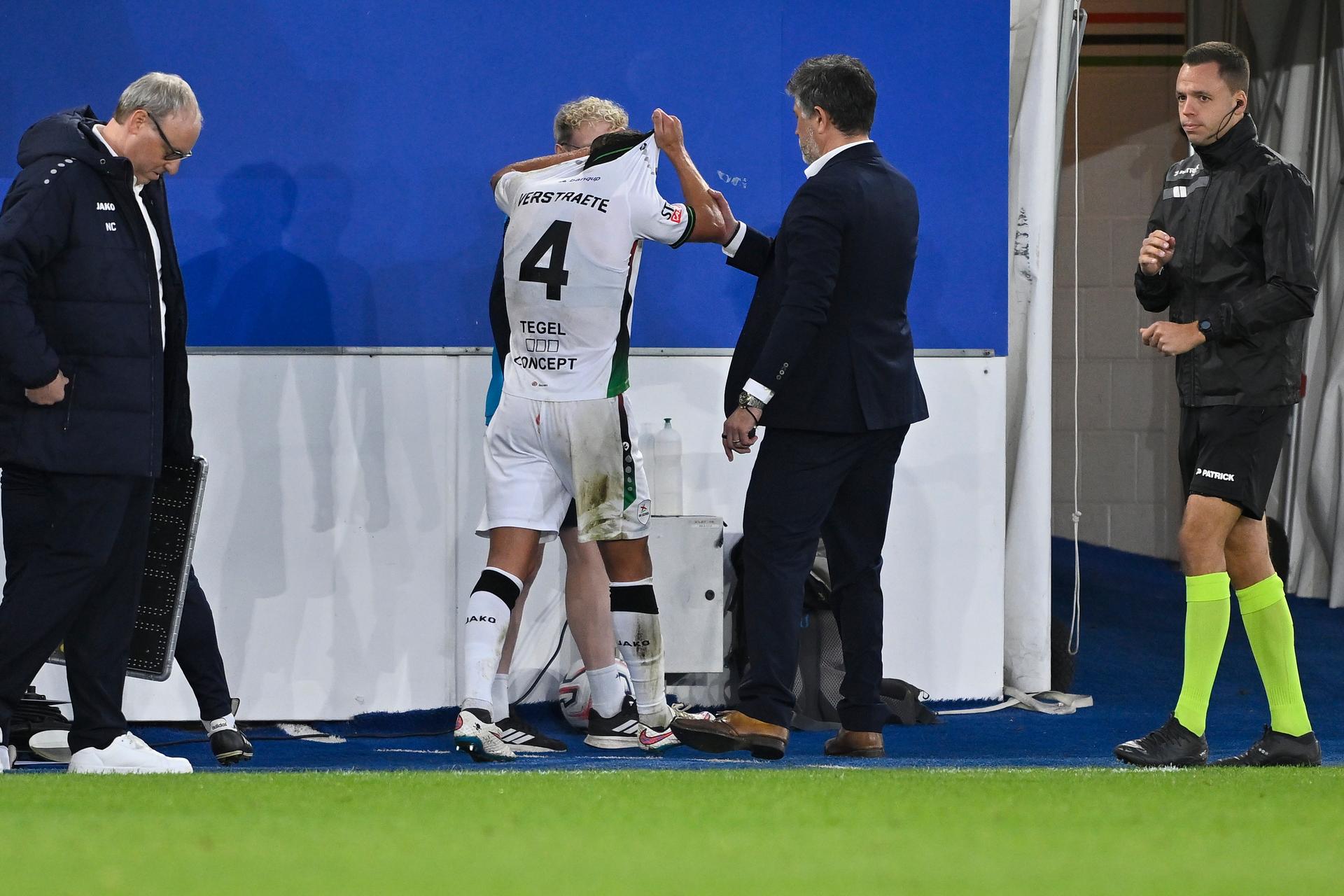 OHL's Birger Verstraete receives a red card from the referee during a soccer match between Oud-Heverlee Leuven and Royal Francs Borains, Saturday 17 October 2026 in Heverlee, a game in the 1/16 final of the Croky Cup Belgian cup competition. BELGA PHOTO JOHAN EYCKENS