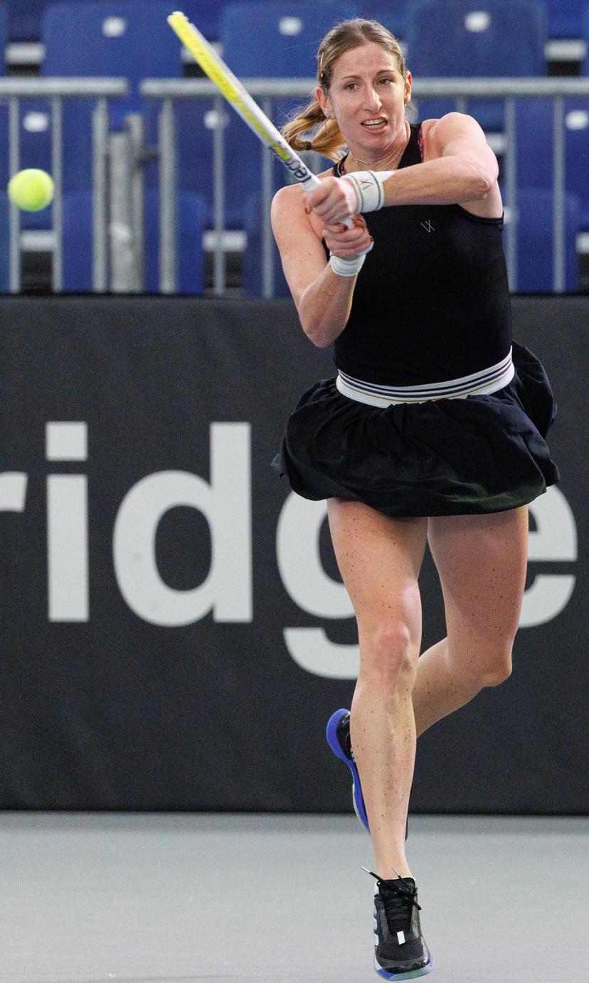 Belgian Magali Kempen pictured in action during a training session of the Belgian tennis players competing in the upcoming Billie Jean King Cup Play-offs, on Thursday 13 November 2025 in Ismaning, Germany. This weekend Belgium will meet Germany and Turkey. PHOTO BENOIT DOPPAGNE