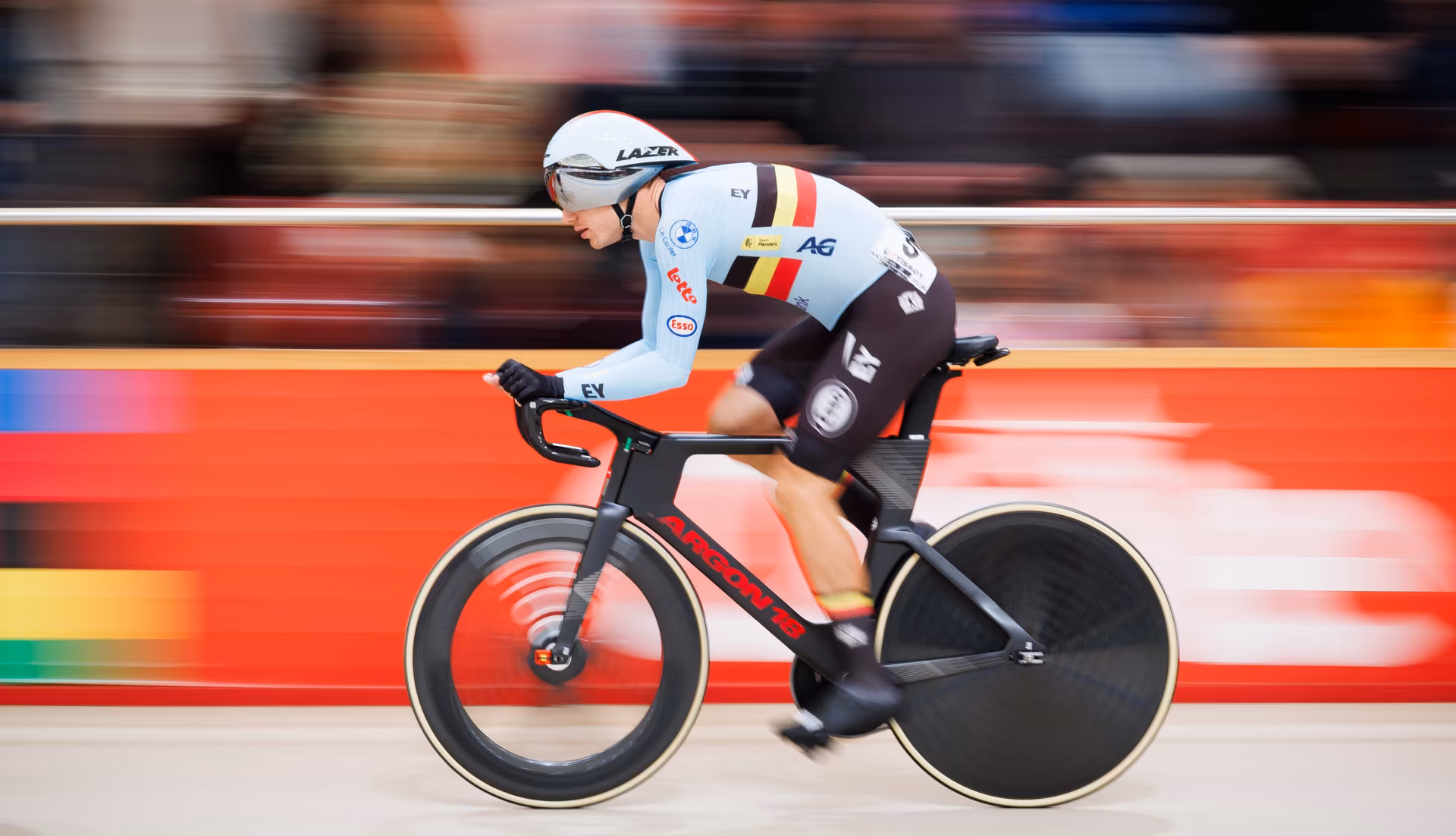 Belgian Lindsay De Vylder pictured in action during the tempo race of the men's omnium (event 1/4) at the 2025 UCI Track World Championships cycling, in Santiago, Chile, Saturday 25 October 2025. The Track World Championships take place from 22 to 26 October at the Velodromo de Penalolen in Santiago, Chile. BELGA PHOTO BENOIT DOPPAGNE