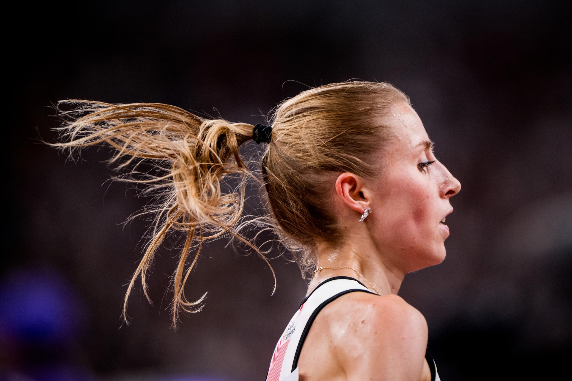 Belgian Elise Vanderelst pictured in action during the 5000m women heats, at the World Athletics Championships in Tokyo, Japan, on Thursday 18 September 2025. The outdoor Worlds are taking place from 13 to 21 September. BELGA PHOTO JASPER JACOBS