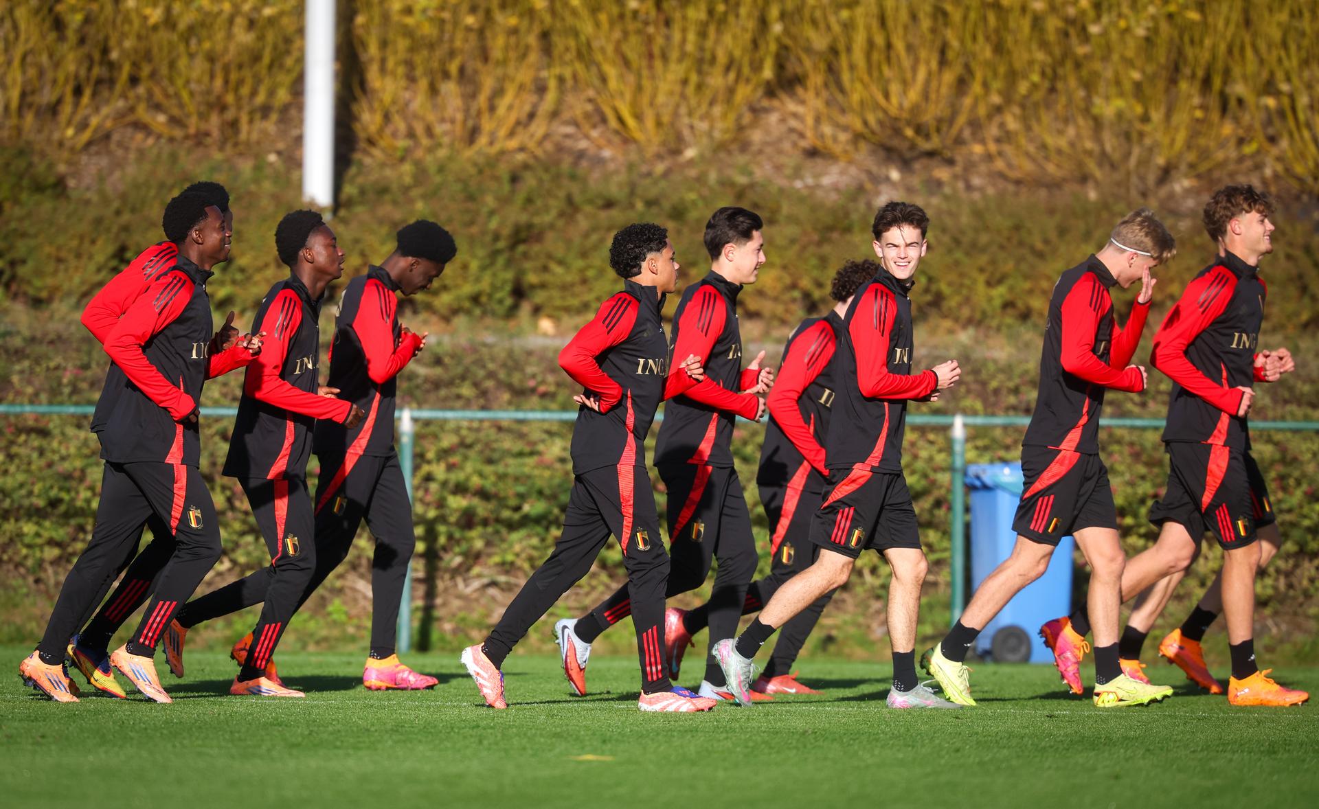 Belgium's players pictured during a training session of the Belgian national under 17 soccer team, at the Proximus Basecamp in Tubize, Thursday 30 October 2025. BELGA PHOTO VIRGINIE LEFOUR