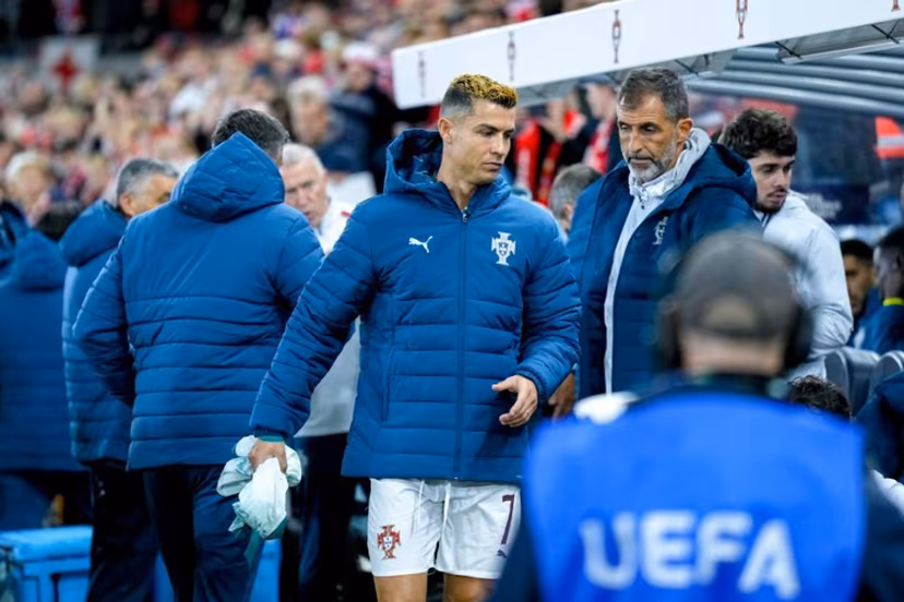 Portugal's forward #07 Cristiano Ronaldo walks to the bench ahead the UEFA Nations League Group A4 football match between Norway and Portugal in Oslo on September 27, 2026. Cornelius Poppe / NTB / AFP