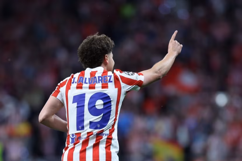 Atletico Madrid's Argentine forward #19 Julian Alvarez celebrates scoring an equalizing goal during the UEFA Champions League semi-final first leg football match between Club Atletico de Madrid and Arsenal at the Metropolitano stadium in Madrid on April 29, 2026. Thomas COEX / AFP