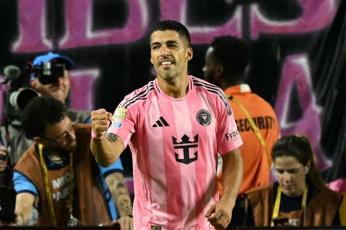 Inter Miami's Uruguayan forward #09 Luis Suarez celebrates scoring his team's second goal during the FIFA Club World Cup 2025 Group A football match between US Inter Miami and Brazil's Palmeiras at the Hard Rock stadium in Miami on June 23, 2025. CHANDAN KHANNA / AFP