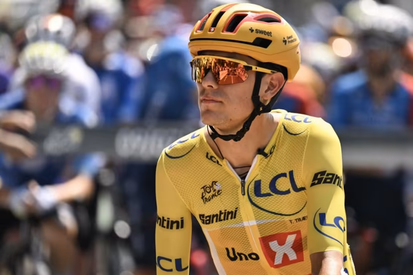 Uno-X Mobility team's Norwegian rider Torstein Traeen wearing the overall leader's yellow jersey awaits the start of the 6th stage of the 113th edition of the Tour de France cycling race, 186 km between Pau and Gavarnie-Gèdre in the French Pyrenees, on July 9, 2026. Jeff PACHOUD / AFP