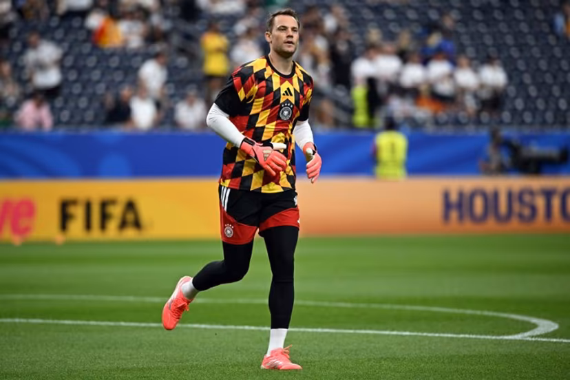 Germany's goalkeeper #1 Manuel Neuer takes part in the warm-up ahead of the 2026 World Cup Group E football match between Germany and Curacao at the Houston Stadium in Houston on June 14, 2026. Paul ELLIS / AFP