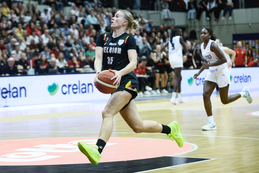 Belgium's Julie Vanloo pictured in action during a basketball game between Belgian national team the Belgian Cats and Finland, Thursday 13 November 2025 in Leuven, a qualification game (1/6) for the 2027 Eurobasket tournament. BELGA PHOTO BRUNO FAHY