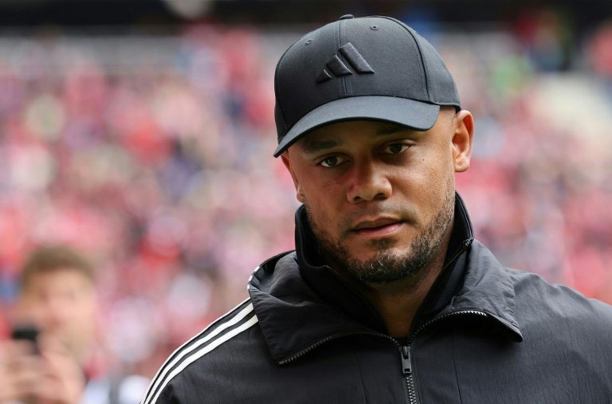 Bayern Munich's Belgian head coach Vincent Kompany looks on prior to the German first division Bundesliga football match between FC Bayern Munich and 1 FSV Mainz 05 in Munich, southern Germany on April 26, 2025. Alexandra BEIER / AFP