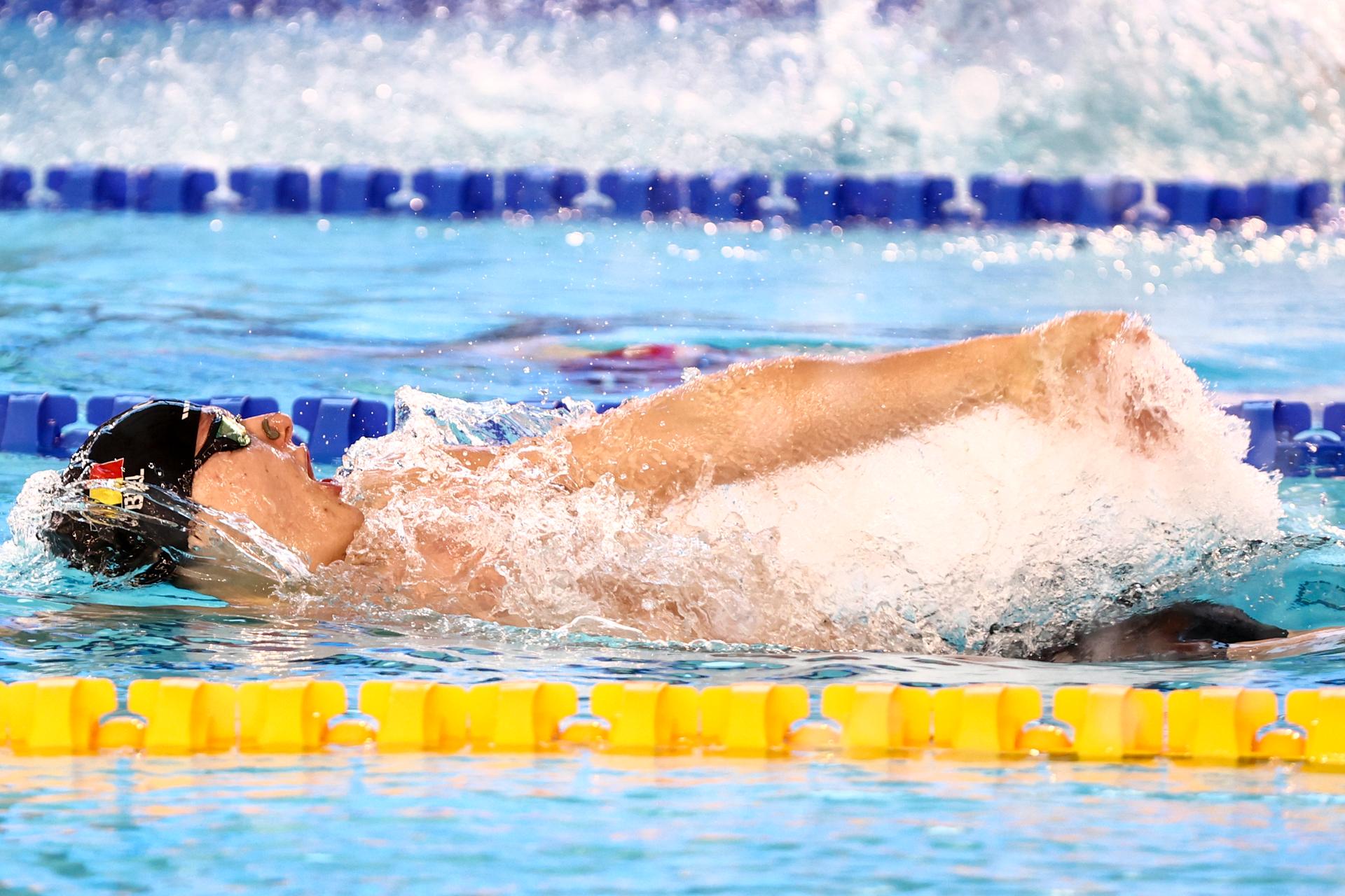 Belgian Noah Verreth pictured in action during the men's 100m backstroke at the European Aquatics Short Course Swimming Championships in Lublin, Poland, on Thursday 04 December 2025. BELGA PHOTO NIKOLA KRSTIC