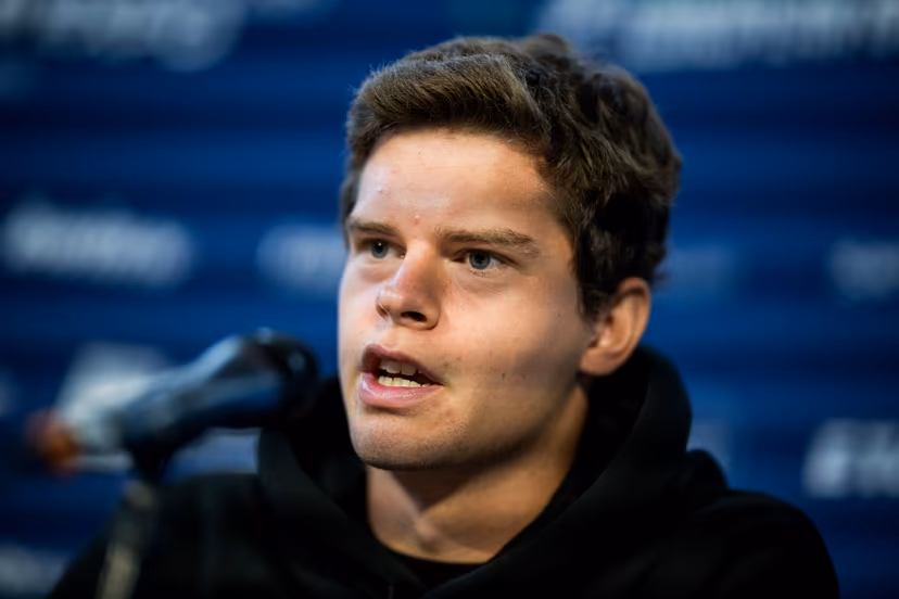 Alexander Blockx of Belgium talks to the press during the European Open ATP tennis tournament in Brussels, on Monday 19 October. This year's edition of the tournament is taking place from 17 to 25 October BELGA PHOTO JASPER JACOBS