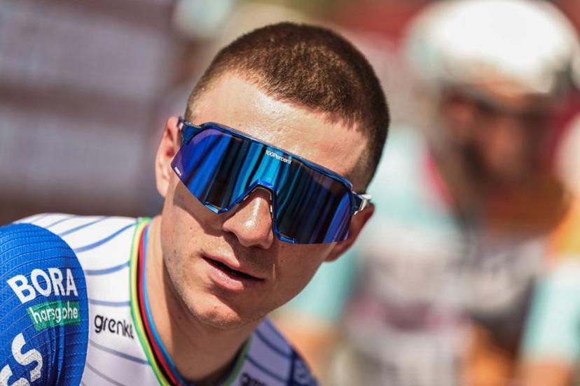 Red Bull-Bora-Hansgrohe's Belgian rider Remco Evenepoel gets ready for the fourth stage of the UAE Tour cycling event in al-Fujairah on February 19, 2026. Fadel SENNA / AFP