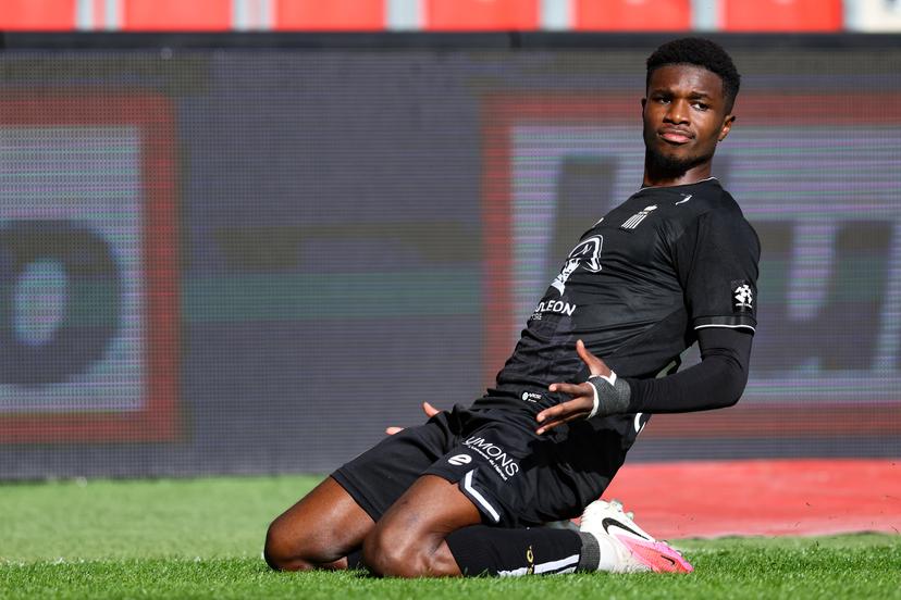 Charleroi's Cheick Keita celebrates after scoring during a soccer match between Standard de Liege and Sporting Charleroi, Sunday 11 October 2026 in Liège, on day 8 of the 2026-2027 'Jupiler Pro League' first division of the Belgian championship. BELGA PHOTO BRUNO FAHY