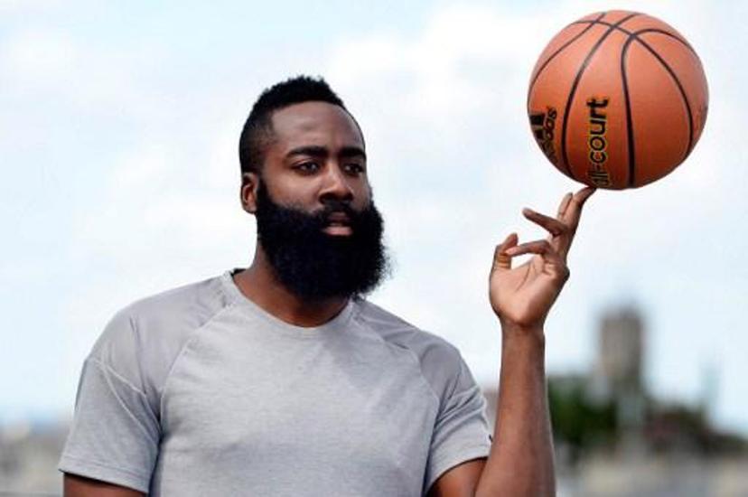 USA's NBA basketball player James Harden poses before a press conference on August 20, 2016 in Paris.
BERTRAND GUAY / AFP