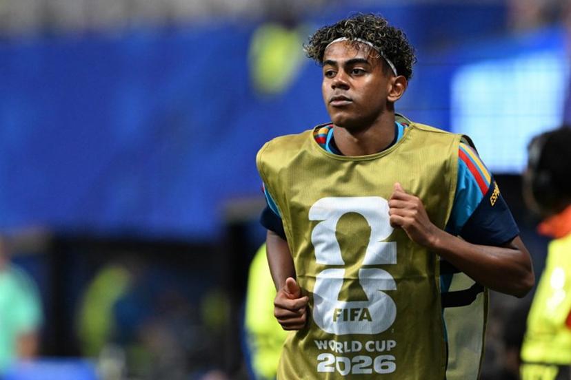 Spain's forward #19 Lamine Yamal warms up during the 2026 World Cup Group H football match between Spain and Cape Verde at the Atlanta Stadium in Atlanta on June 15, 2026. Roberto SCHMIDT / AFP