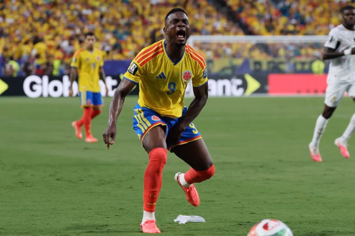 Colombia's forward #09 Jhon Cordoba reacts after an injury during the 2026 World Cup round of 32 football match between Colombia and Ghana at the Kansas City Stadium in Kansas City on July 3, 2026. Odd ANDERSEN / AFP