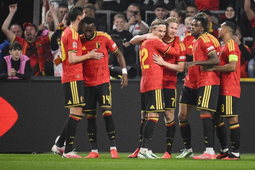 Belgium's midfielder #07 Kevin De Bruyne (C) celebrates with teammates after scoring his team first goal during the UEFA Nations League, League A - Group 1, football match between Belgium and Turkey at the Maurice Dufrasne stadium, in Liege, eastern Belgium on October 2, 2026. JOHN THYS / AFP