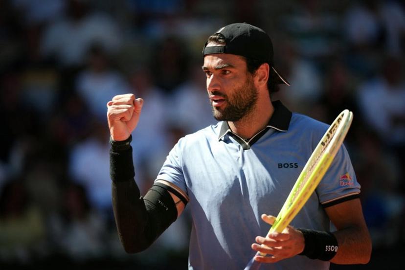 Italy's Matteo Berrettini reacts to a point against Argentina's Juan Manuel Cerundolo during their men's singles match on day 9 of the French Open tennis tournament on Court Suzanne-Lenglen at the Roland-Garros Complex in Paris on June 1, 2026. Dimitar DILKOFF / AFP